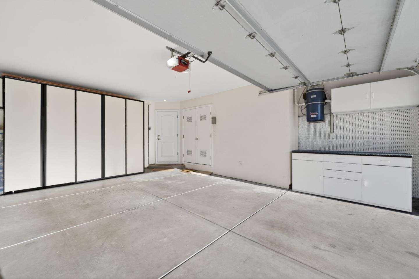 Detail Gallery Image 44 of 97 For 1487 Fallen Leaf Ln, Los Altos,  CA 94024 - 5 Beds | 4 Baths