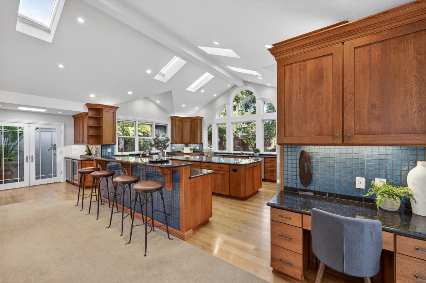 Detail Gallery Image 51 of 97 For 1487 Fallen Leaf Ln, Los Altos,  CA 94024 - 5 Beds | 4 Baths