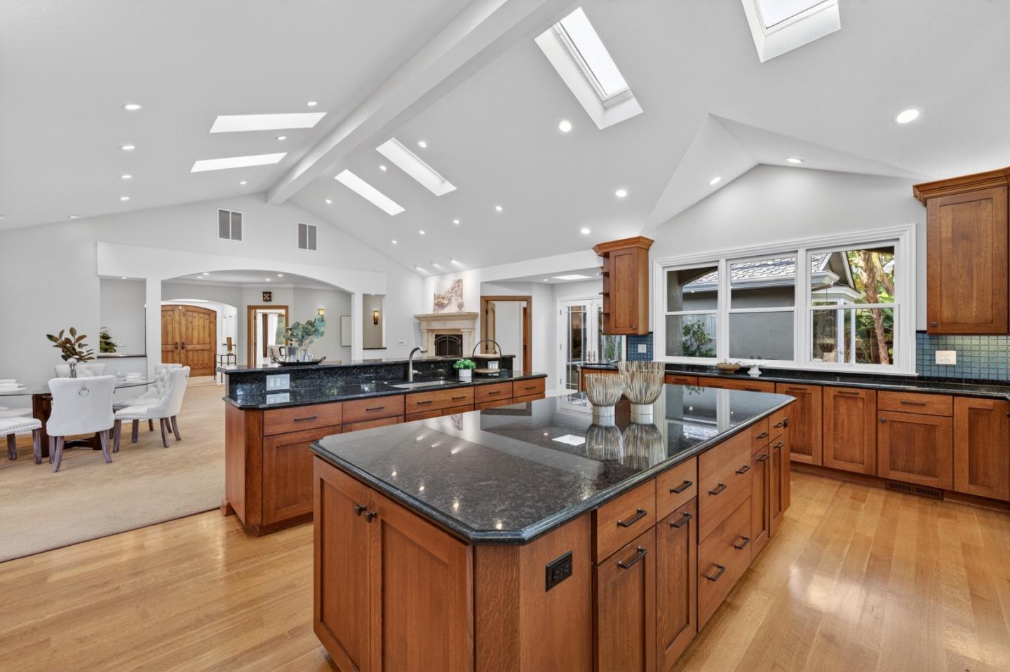 Detail Gallery Image 56 of 97 For 1487 Fallen Leaf Ln, Los Altos,  CA 94024 - 5 Beds | 4 Baths