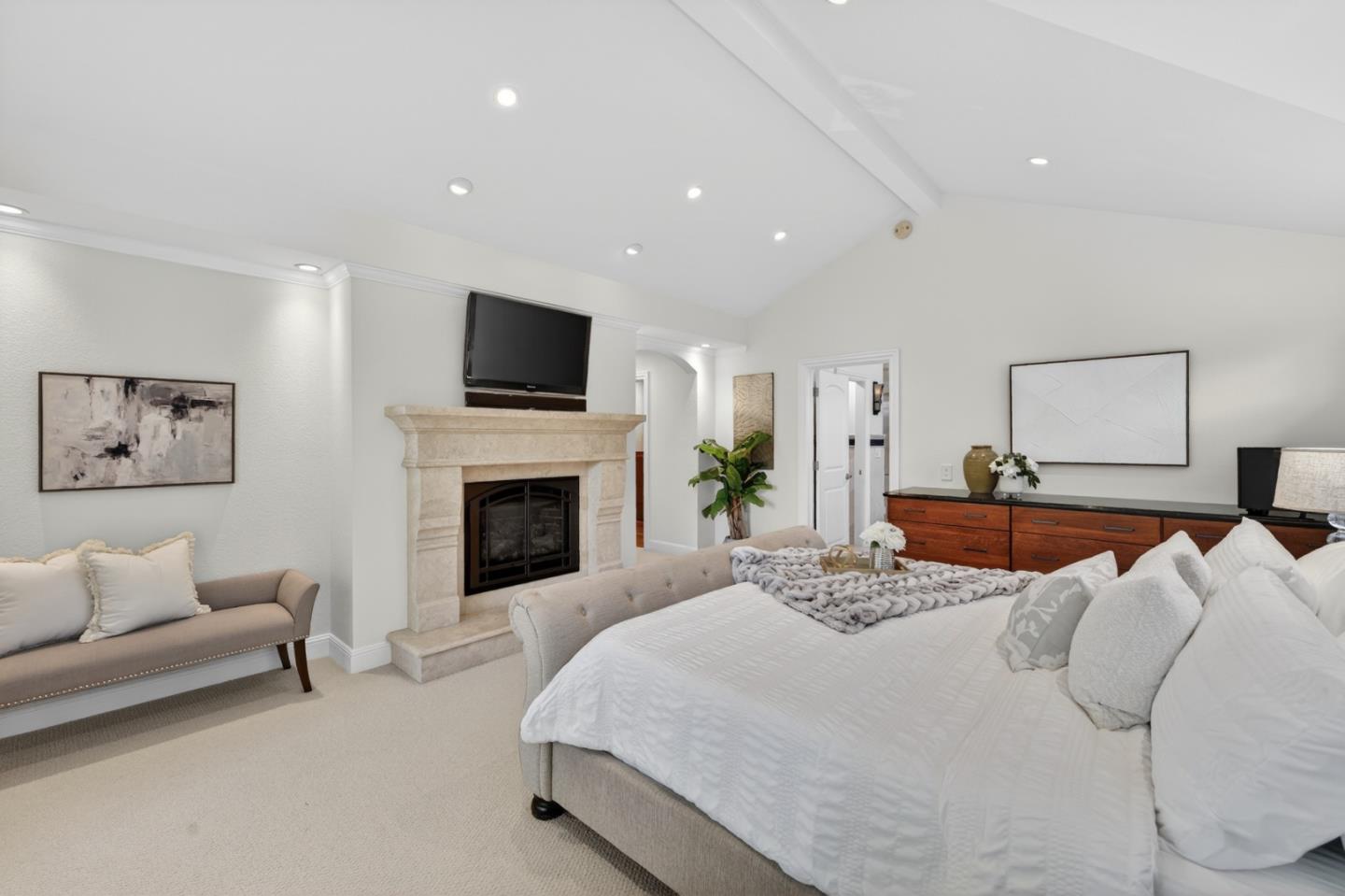 Detail Gallery Image 66 of 97 For 1487 Fallen Leaf Ln, Los Altos,  CA 94024 - 5 Beds | 4 Baths