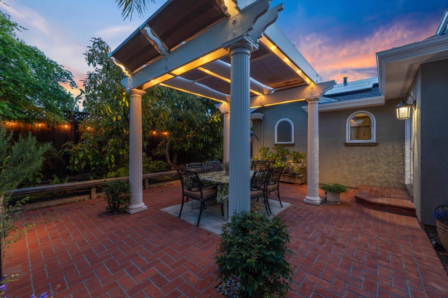 Detail Gallery Image 93 of 97 For 1487 Fallen Leaf Ln, Los Altos,  CA 94024 - 5 Beds | 4 Baths