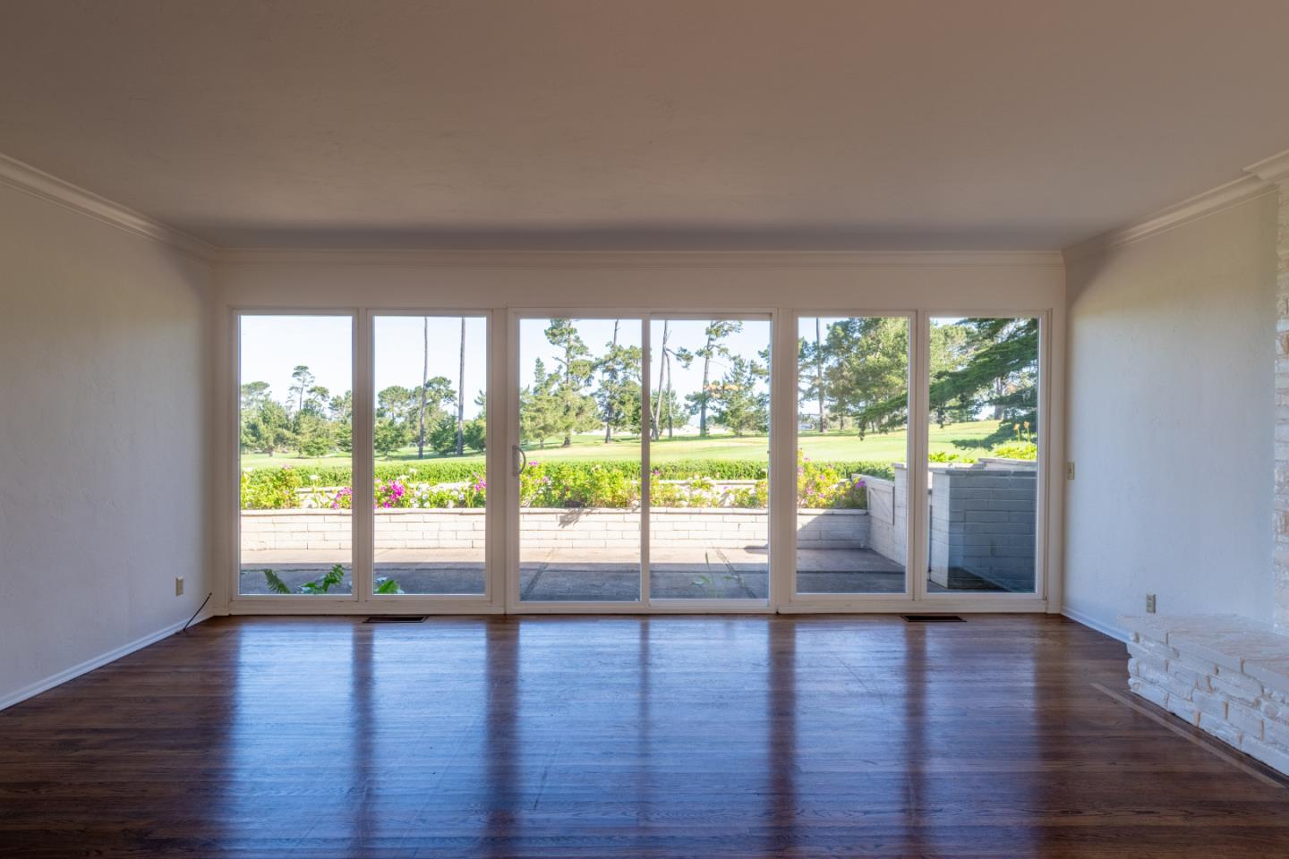 Detail Gallery Image 12 of 32 For 1029 Broncho Rd, Pebble Beach,  CA 93953 - 3 Beds | 2/1 Baths