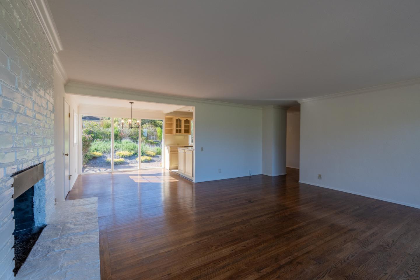 Detail Gallery Image 13 of 32 For 1029 Broncho Rd, Pebble Beach,  CA 93953 - 3 Beds | 2/1 Baths