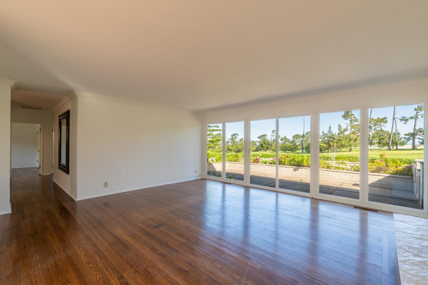 Detail Gallery Image 7 of 32 For 1029 Broncho Rd, Pebble Beach,  CA 93953 - 3 Beds | 2/1 Baths