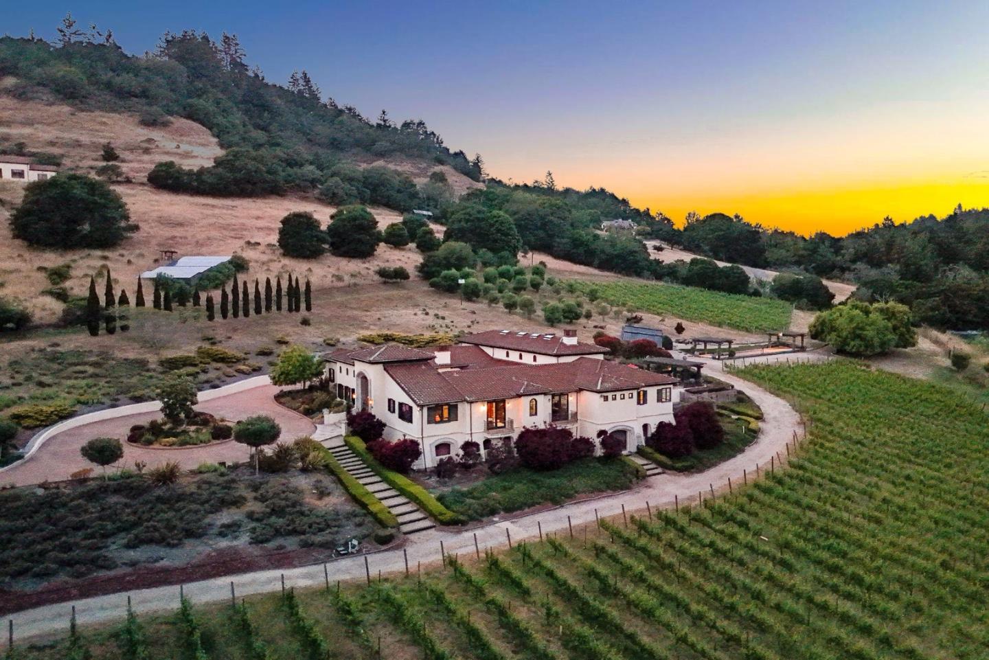 Detail Gallery Image 108 of 112 For 220 Falcon Hl, Santa Cruz,  CA 95065 - 5 Beds | 5/1 Baths