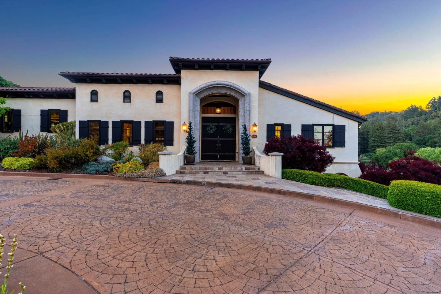 Detail Gallery Image 110 of 112 For 220 Falcon Hl, Santa Cruz,  CA 95065 - 5 Beds | 5/1 Baths