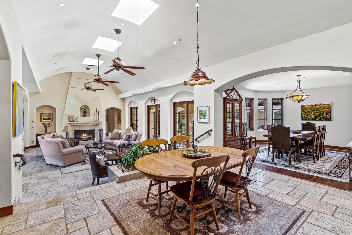 Detail Gallery Image 17 of 112 For 220 Falcon Hl, Santa Cruz,  CA 95065 - 5 Beds | 5/1 Baths