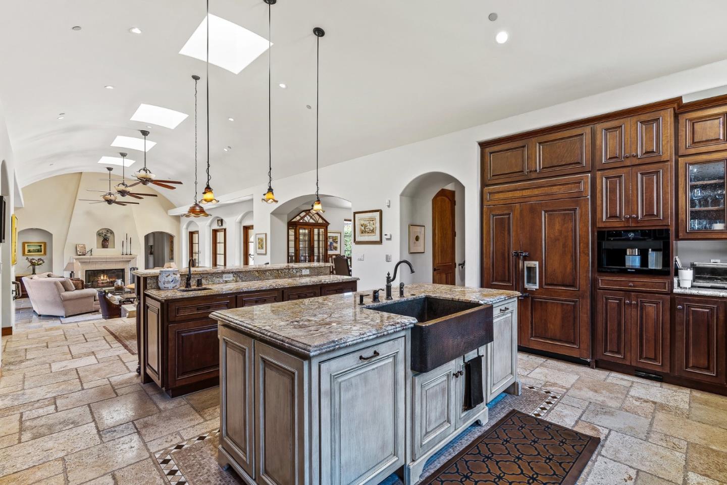 Detail Gallery Image 19 of 112 For 220 Falcon Hl, Santa Cruz,  CA 95065 - 5 Beds | 5/1 Baths