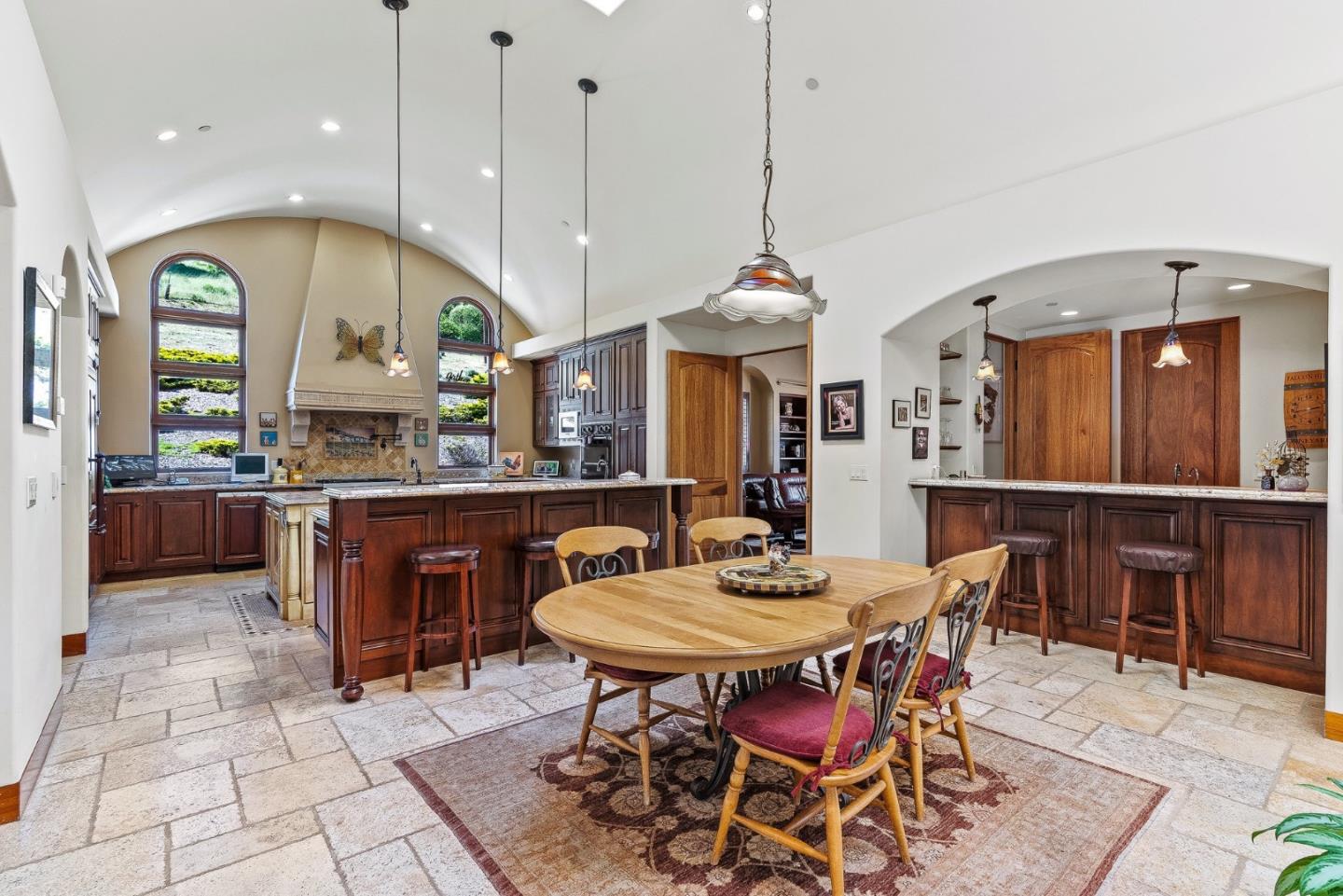 Detail Gallery Image 34 of 112 For 220 Falcon Hl, Santa Cruz,  CA 95065 - 5 Beds | 5/1 Baths