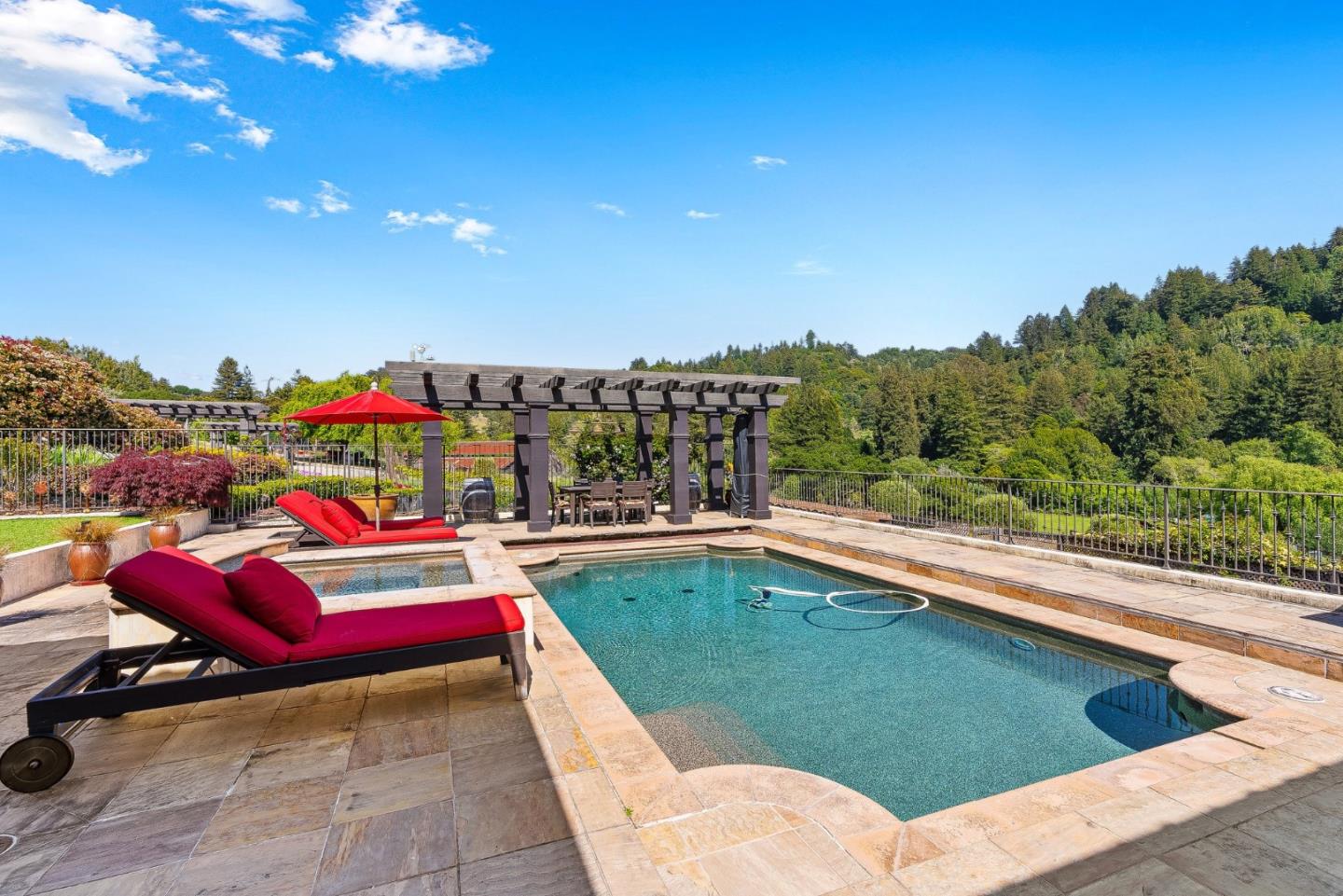 Detail Gallery Image 73 of 112 For 220 Falcon Hl, Santa Cruz,  CA 95065 - 5 Beds | 5/1 Baths