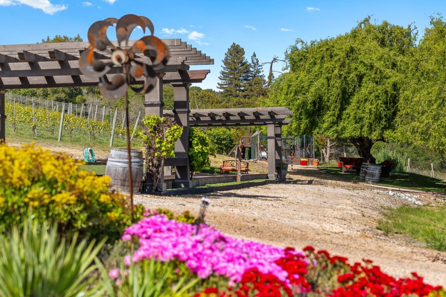 Detail Gallery Image 84 of 112 For 220 Falcon Hl, Santa Cruz,  CA 95065 - 5 Beds | 5/1 Baths