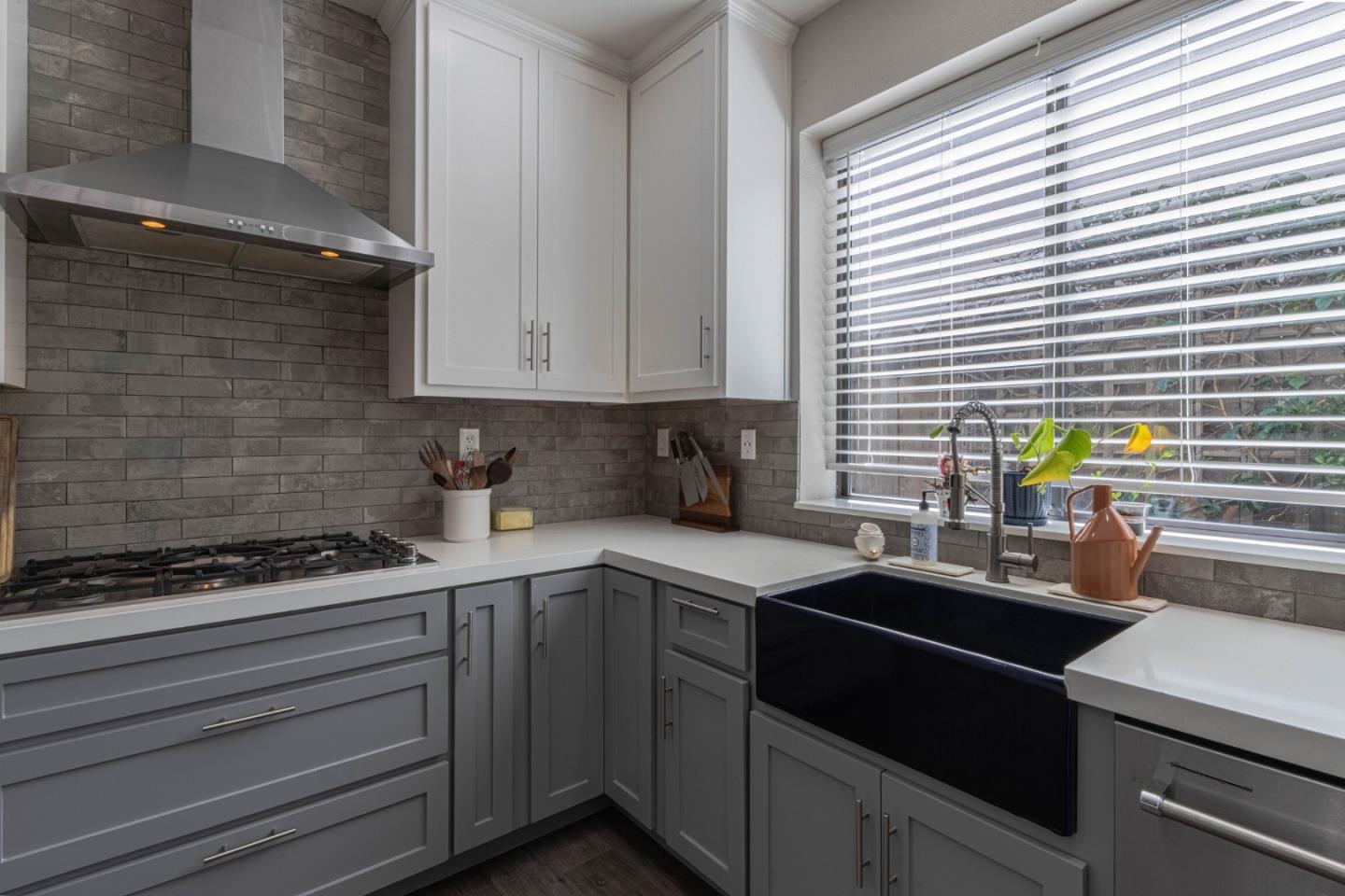 Detail Gallery Image 11 of 43 For 746 Nacional Ct, Salinas,  CA 93901 - 3 Beds | 2 Baths