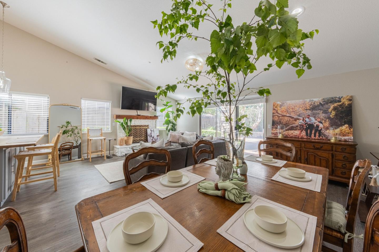 Detail Gallery Image 16 of 43 For 746 Nacional Ct, Salinas,  CA 93901 - 3 Beds | 2 Baths