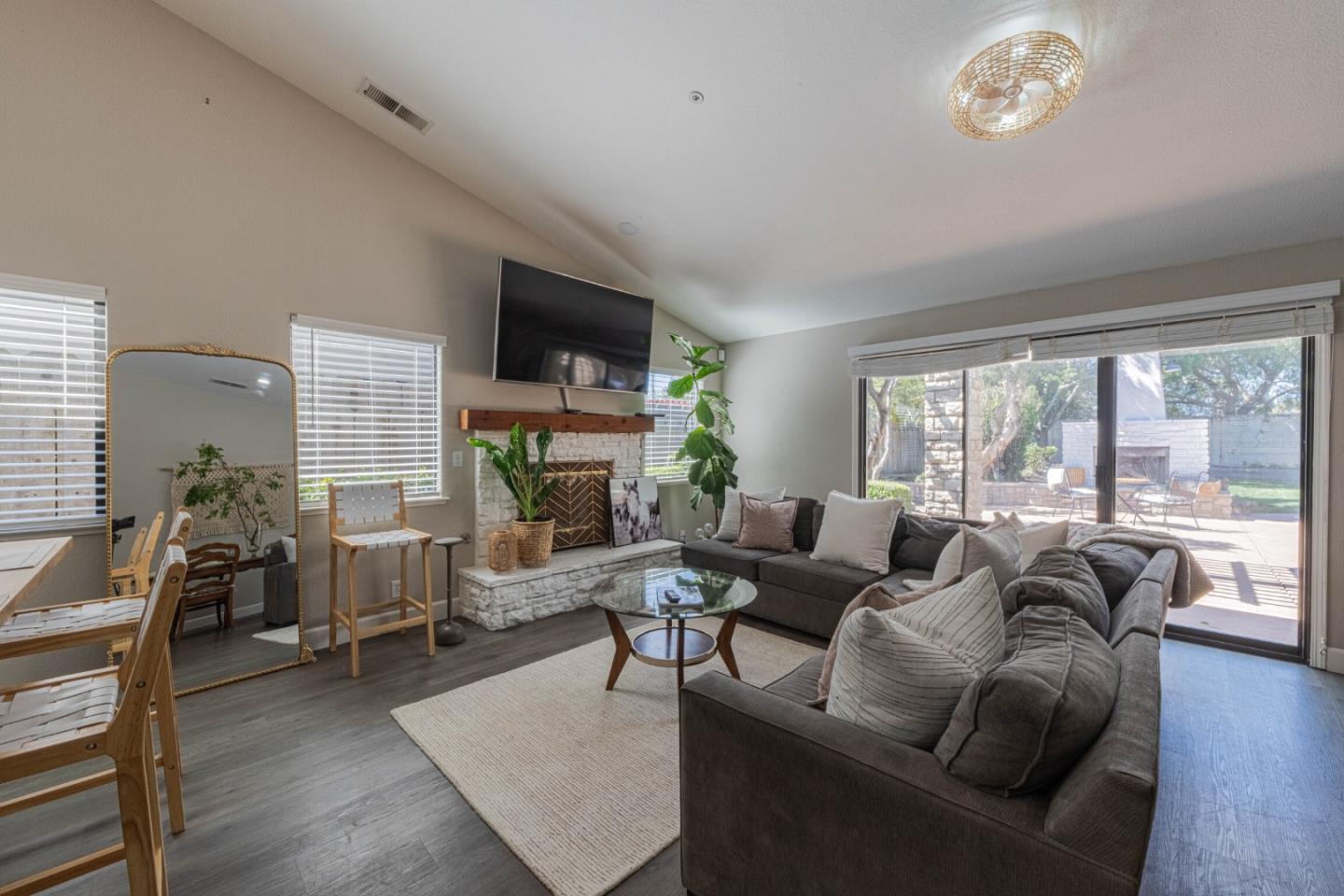 Detail Gallery Image 17 of 43 For 746 Nacional Ct, Salinas,  CA 93901 - 3 Beds | 2 Baths