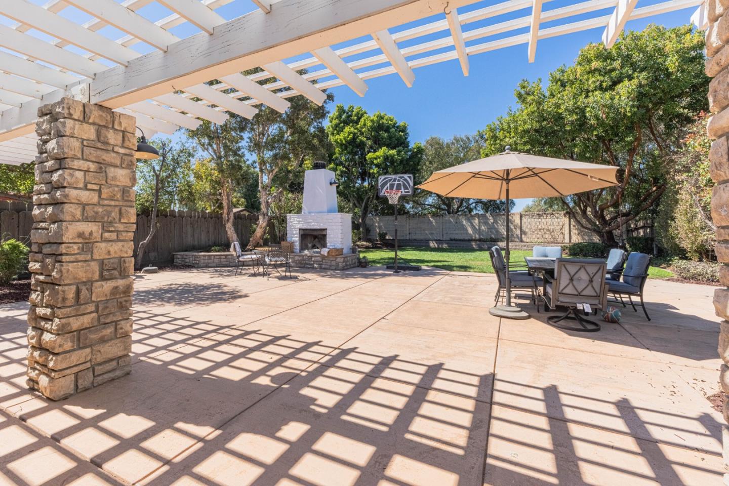 Detail Gallery Image 29 of 43 For 746 Nacional Ct, Salinas,  CA 93901 - 3 Beds | 2 Baths