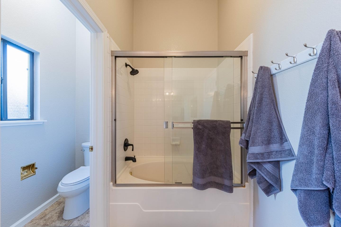 Detail Gallery Image 33 of 43 For 746 Nacional Ct, Salinas,  CA 93901 - 3 Beds | 2 Baths