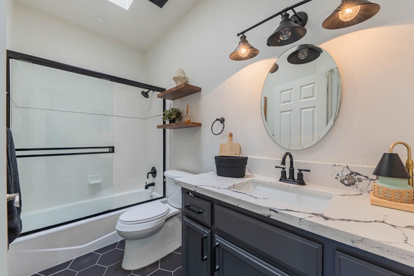Detail Gallery Image 39 of 43 For 746 Nacional Ct, Salinas,  CA 93901 - 3 Beds | 2 Baths
