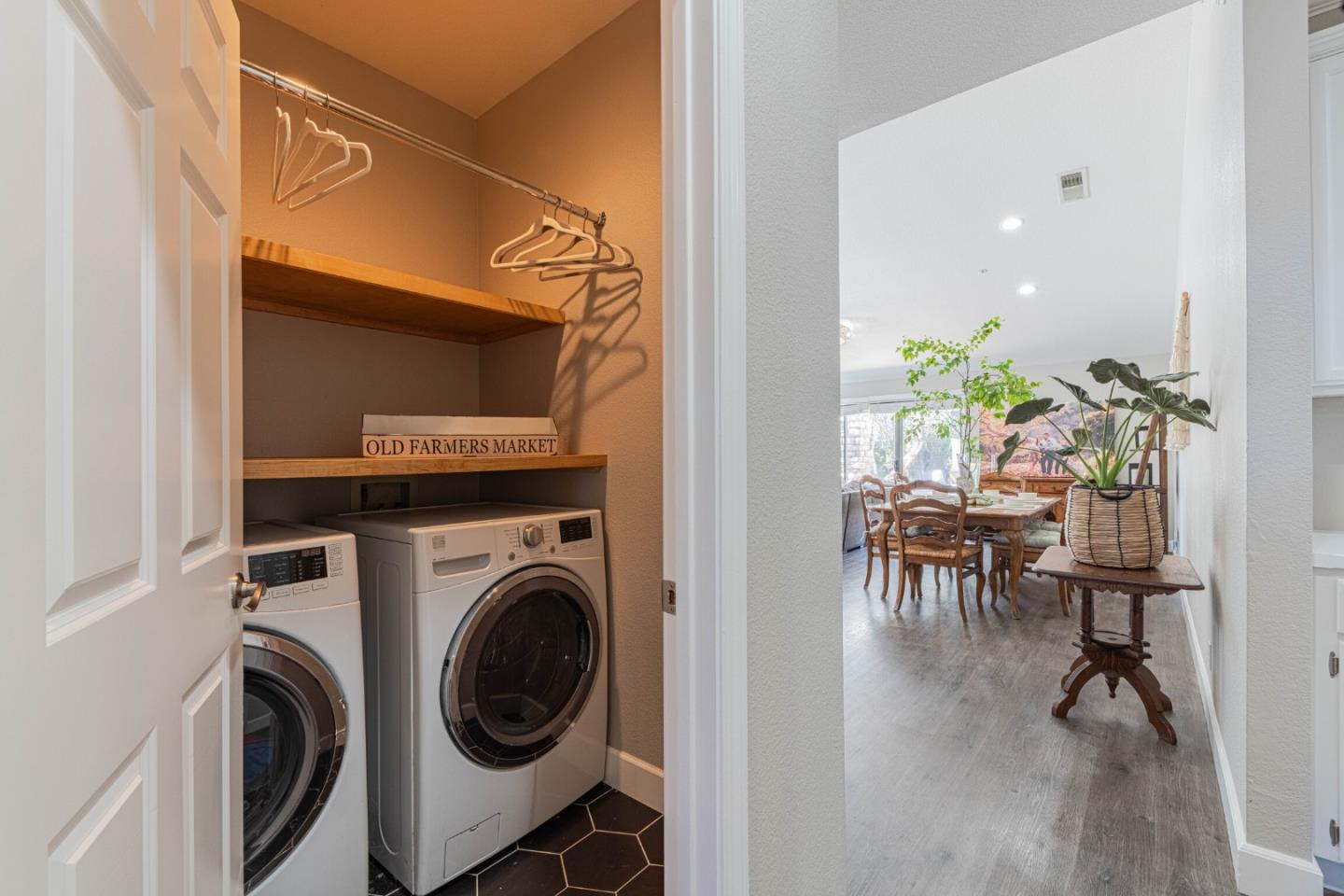 Detail Gallery Image 40 of 43 For 746 Nacional Ct, Salinas,  CA 93901 - 3 Beds | 2 Baths