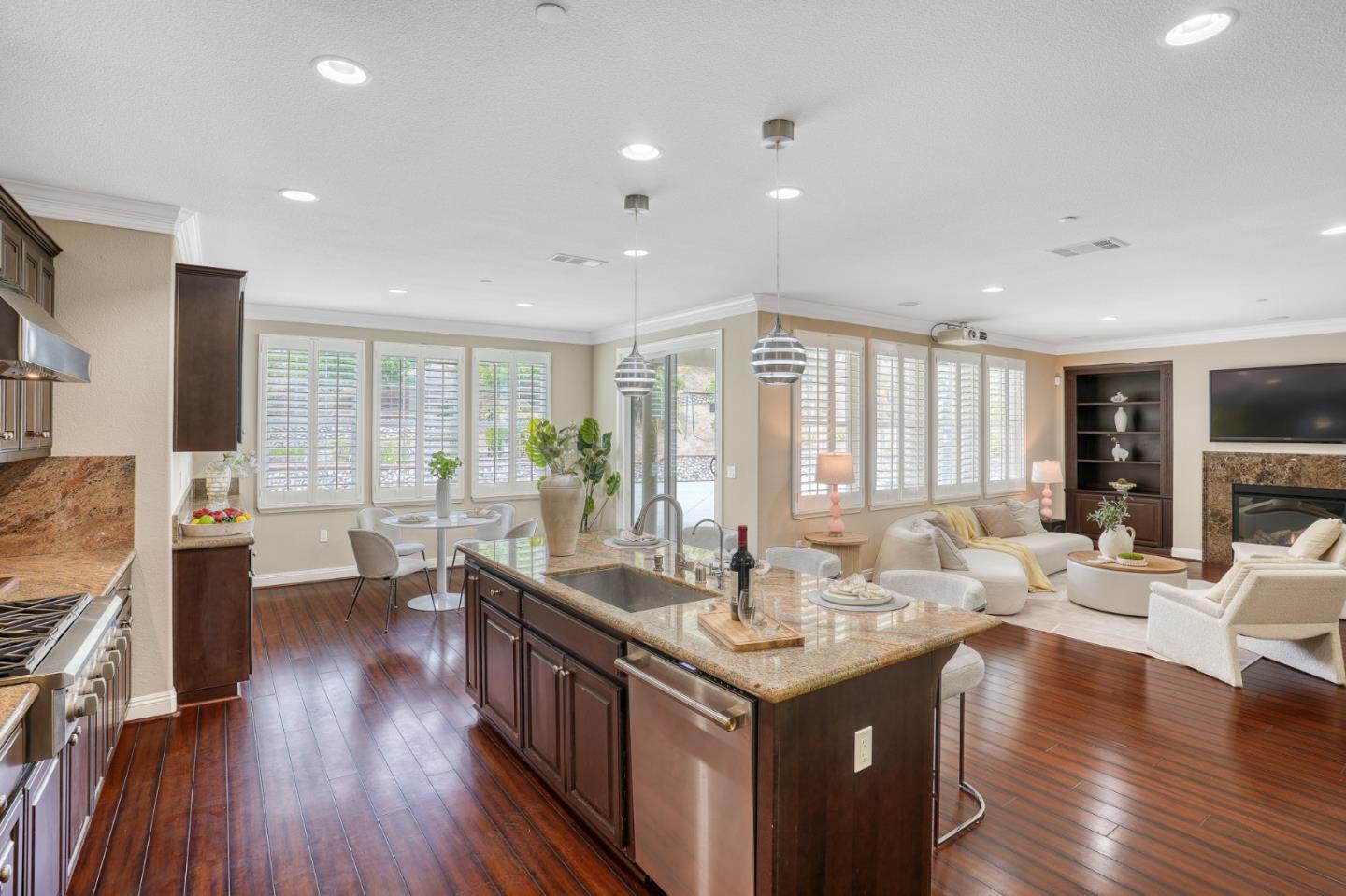 5582 Castello Court, Dublin, CA, 94568