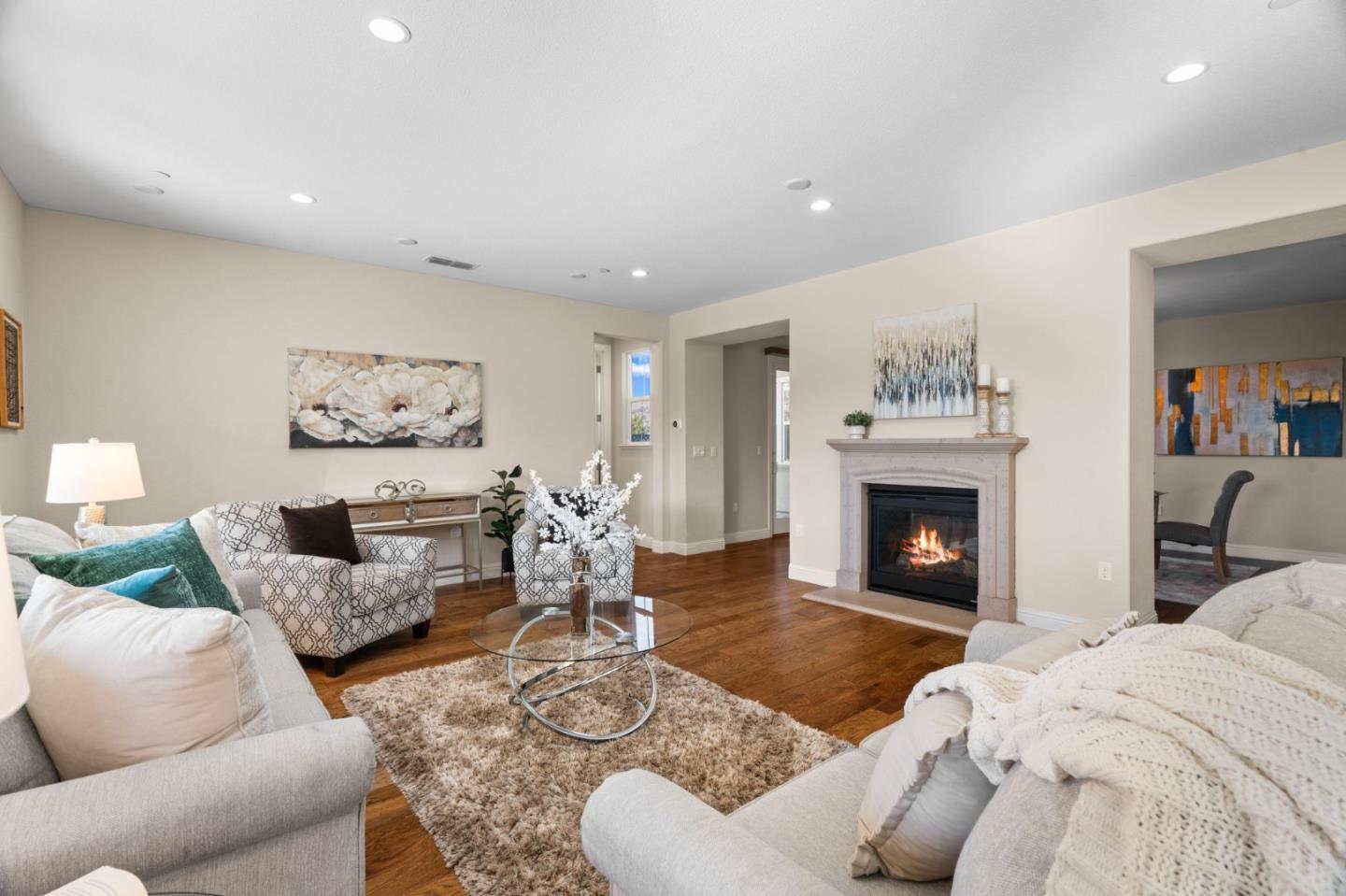 Detail Gallery Image 15 of 85 For 4063 Cadwallader Ave, San Jose,  CA 95121 - 5 Beds | 4/1 Baths