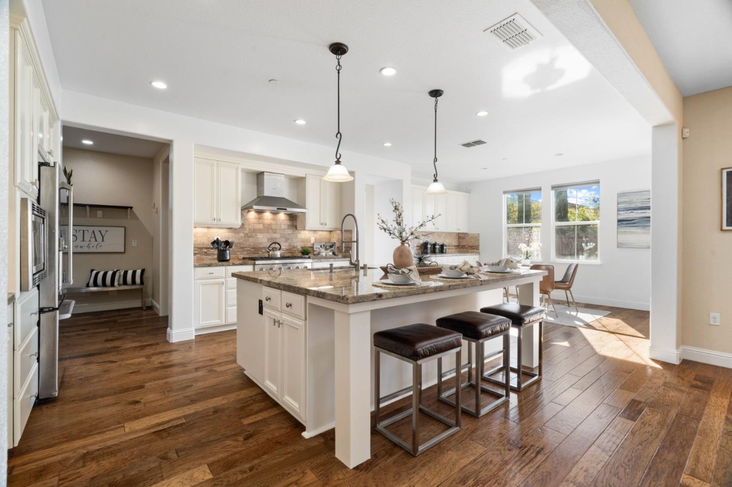 Detail Gallery Image 18 of 85 For 4063 Cadwallader Ave, San Jose,  CA 95121 - 5 Beds | 4/1 Baths