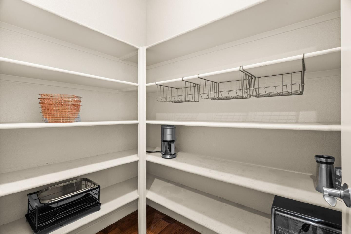 Detail Gallery Image 24 of 85 For 4063 Cadwallader Ave, San Jose,  CA 95121 - 5 Beds | 4/1 Baths