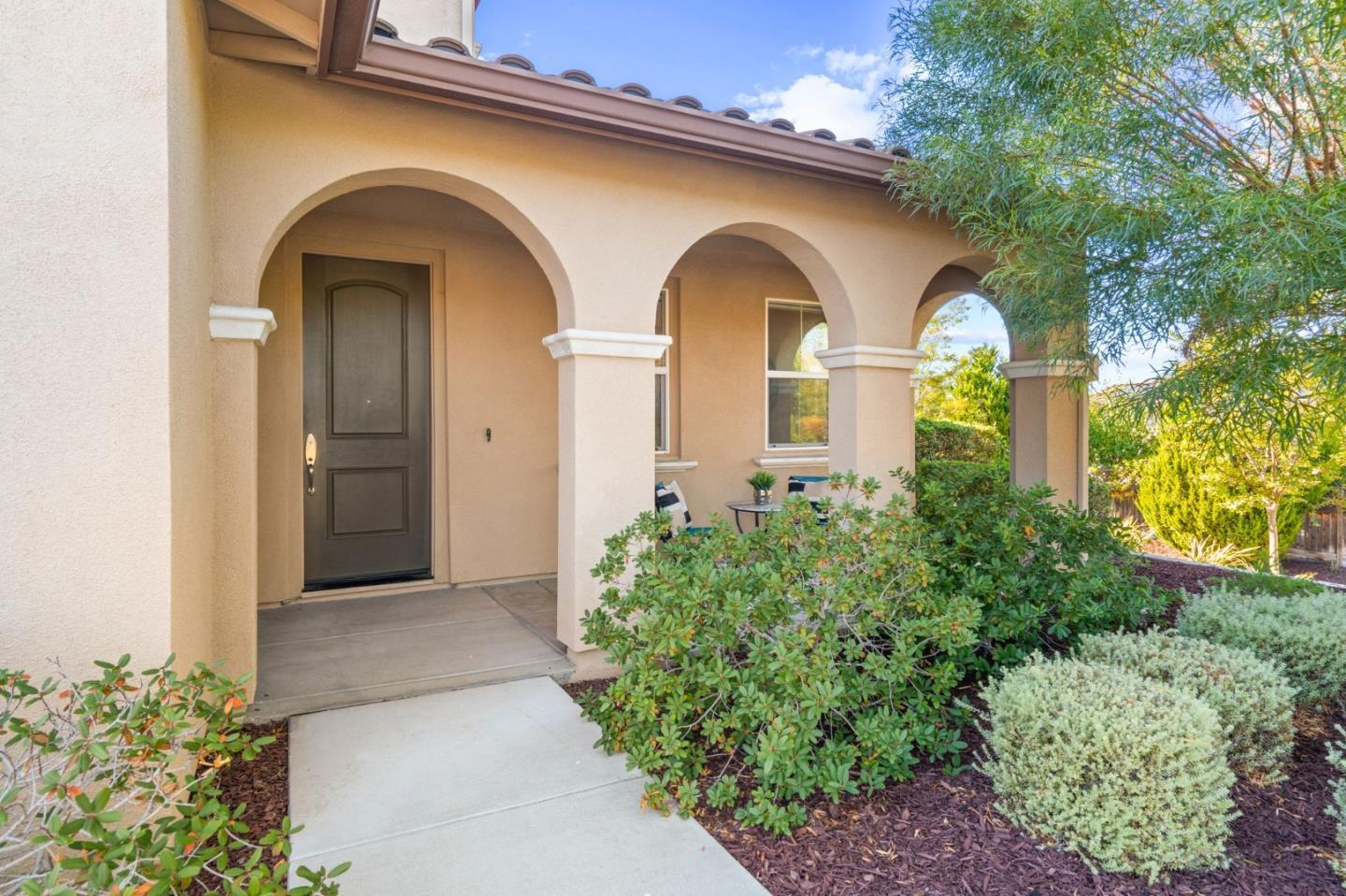 Detail Gallery Image 3 of 85 For 4063 Cadwallader Ave, San Jose,  CA 95121 - 5 Beds | 4/1 Baths