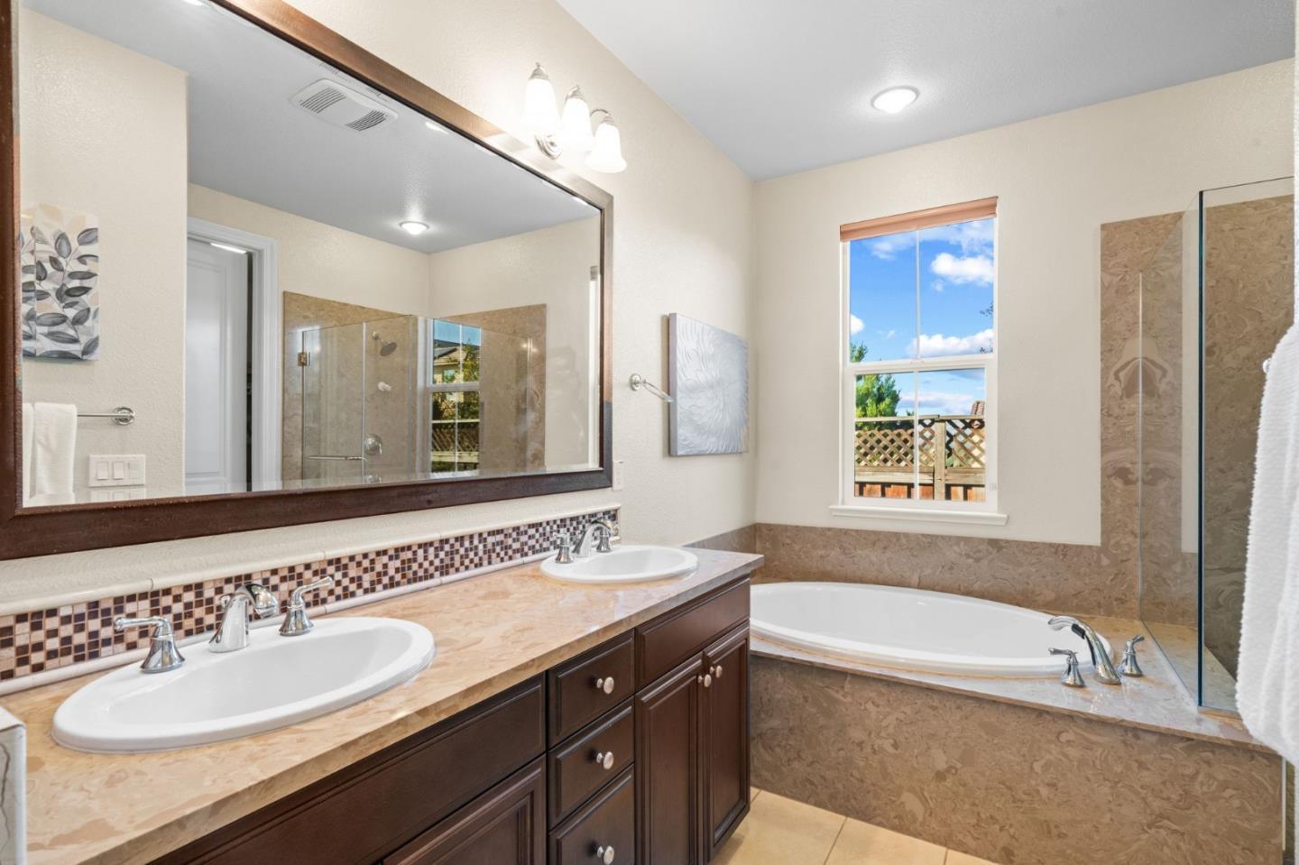 Detail Gallery Image 36 of 85 For 4063 Cadwallader Ave, San Jose,  CA 95121 - 5 Beds | 4/1 Baths