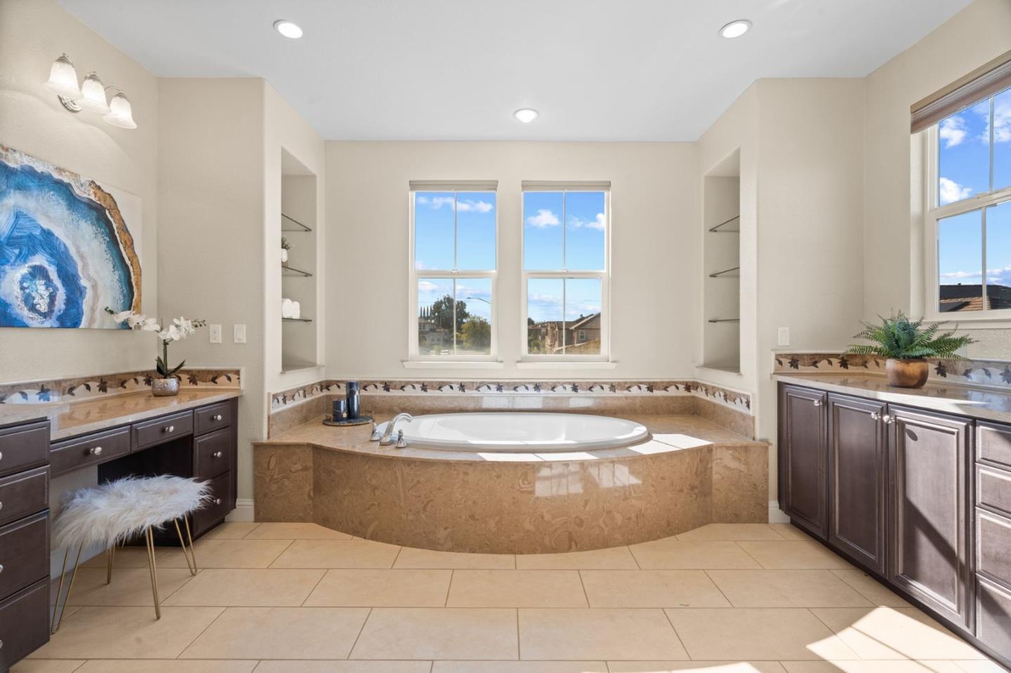 Detail Gallery Image 39 of 85 For 4063 Cadwallader Ave, San Jose,  CA 95121 - 5 Beds | 4/1 Baths