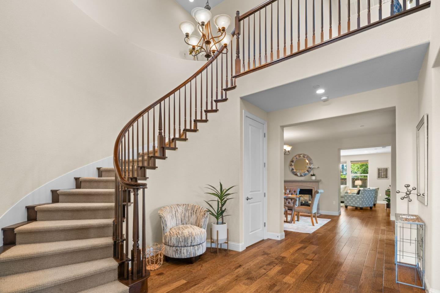 Detail Gallery Image 5 of 85 For 4063 Cadwallader Ave, San Jose,  CA 95121 - 5 Beds | 4/1 Baths