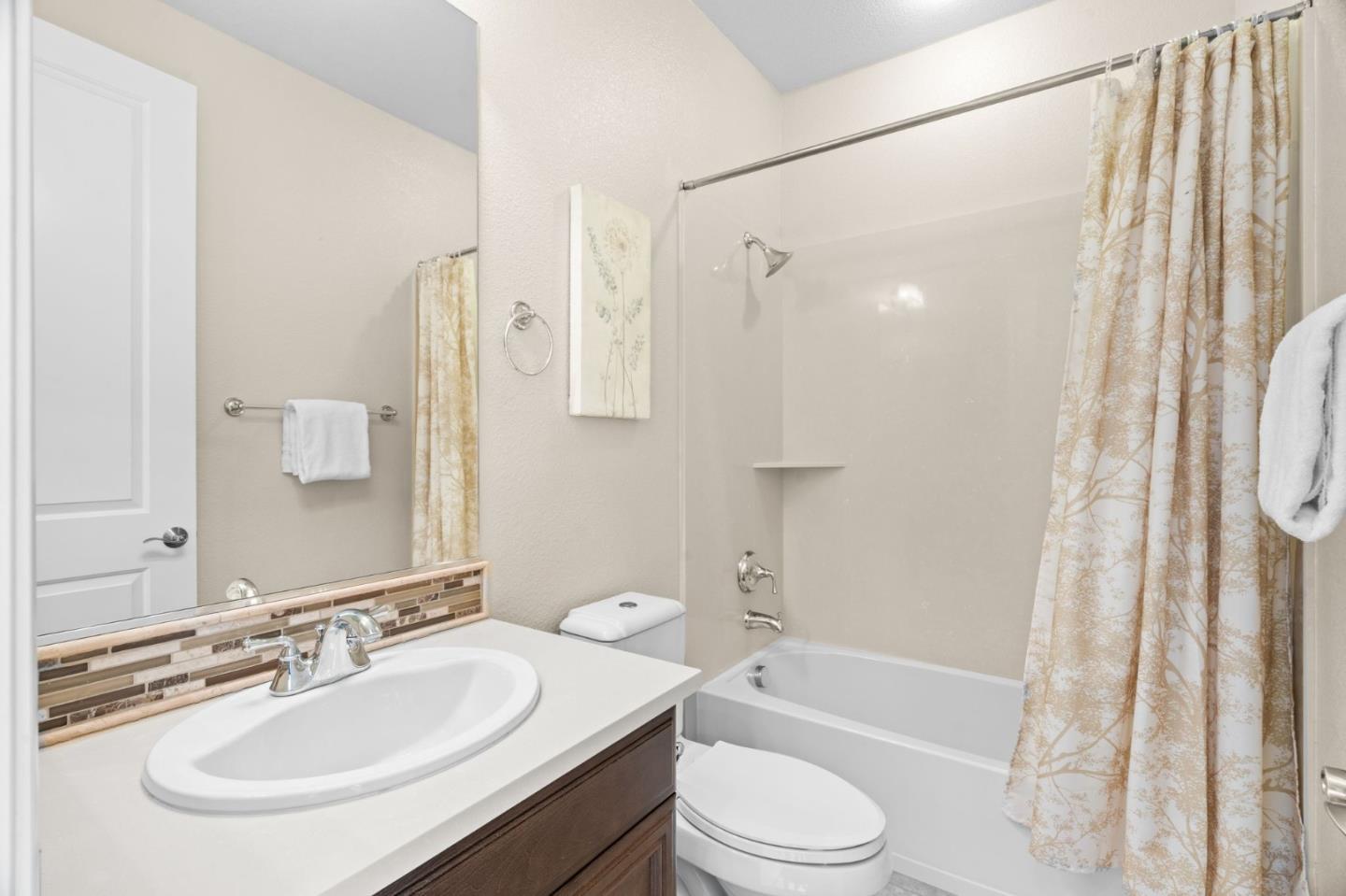 Detail Gallery Image 51 of 85 For 4063 Cadwallader Ave, San Jose,  CA 95121 - 5 Beds | 4/1 Baths