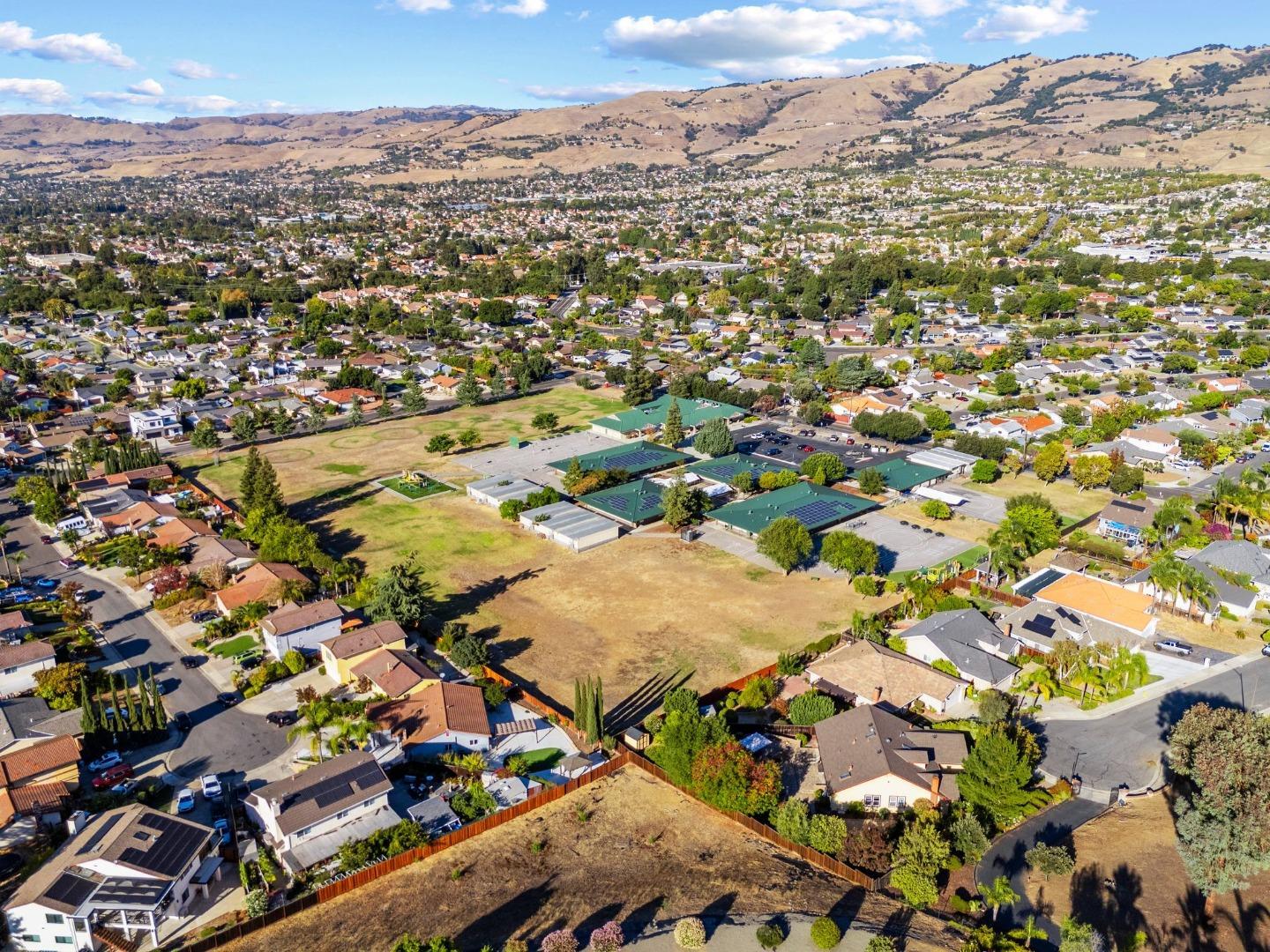 Detail Gallery Image 78 of 85 For 4063 Cadwallader Ave, San Jose,  CA 95121 - 5 Beds | 4/1 Baths