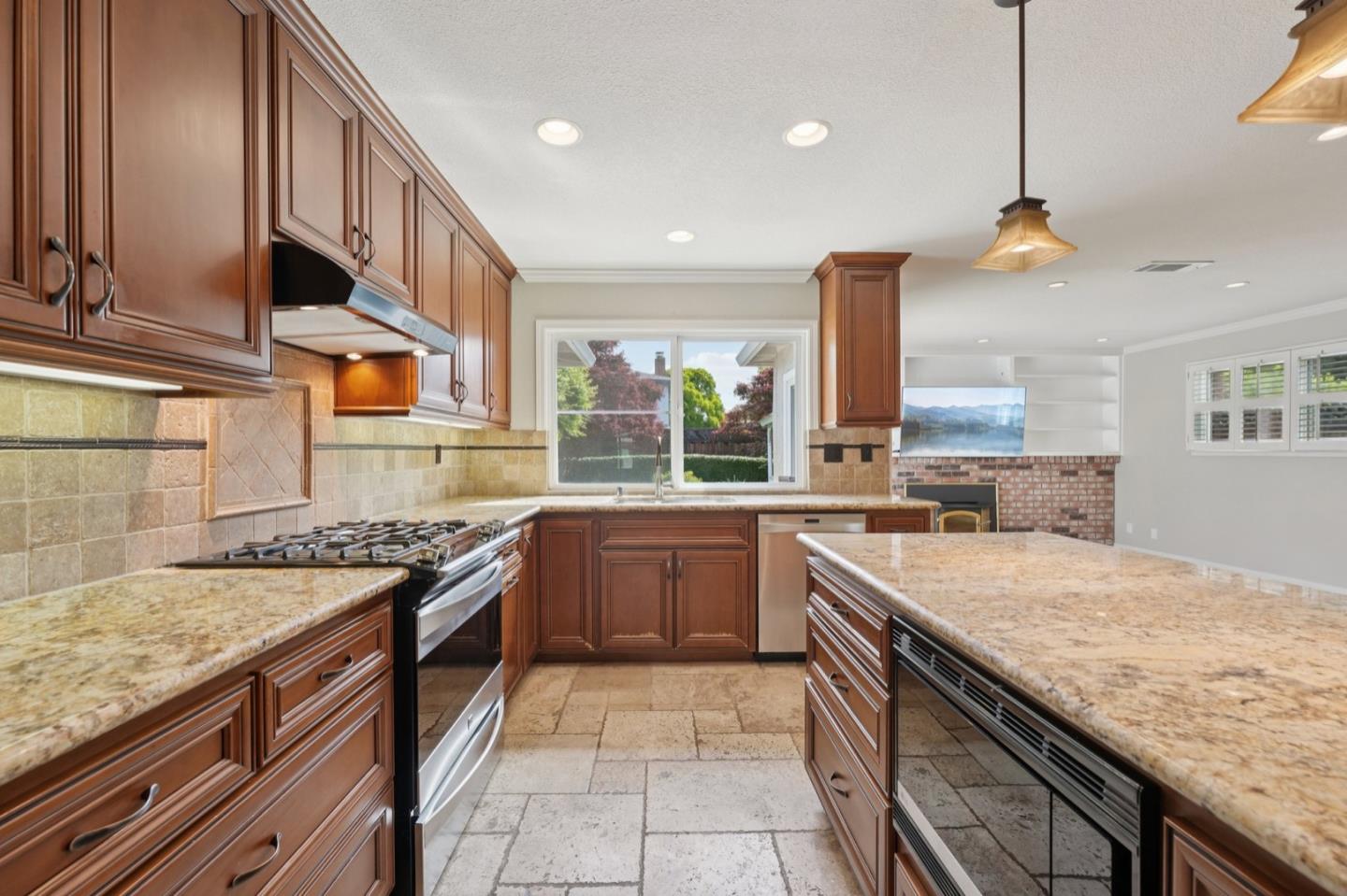 Detail Gallery Image 26 of 32 For 6620 Thames Dr, Gilroy,  CA 95020 - 4 Beds | 2 Baths