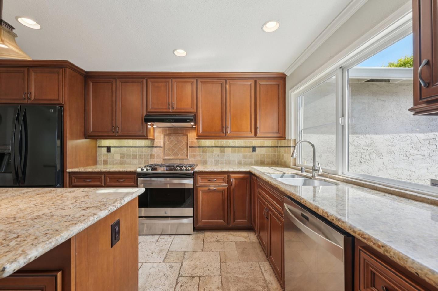 Detail Gallery Image 29 of 32 For 6620 Thames Dr, Gilroy,  CA 95020 - 4 Beds | 2 Baths