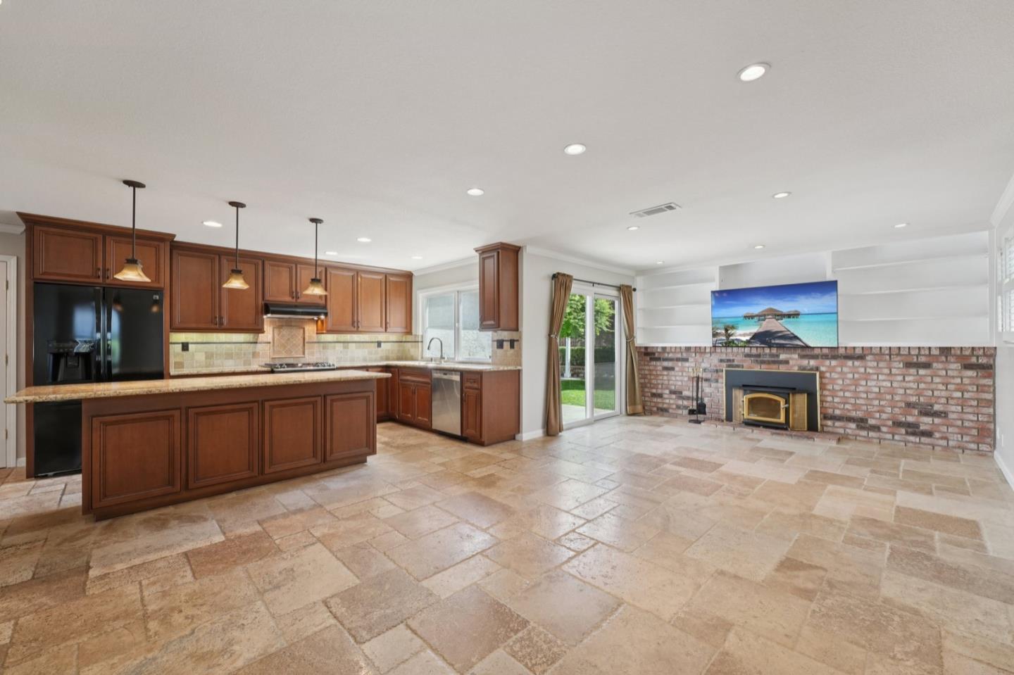 Detail Gallery Image 30 of 32 For 6620 Thames Dr, Gilroy,  CA 95020 - 4 Beds | 2 Baths