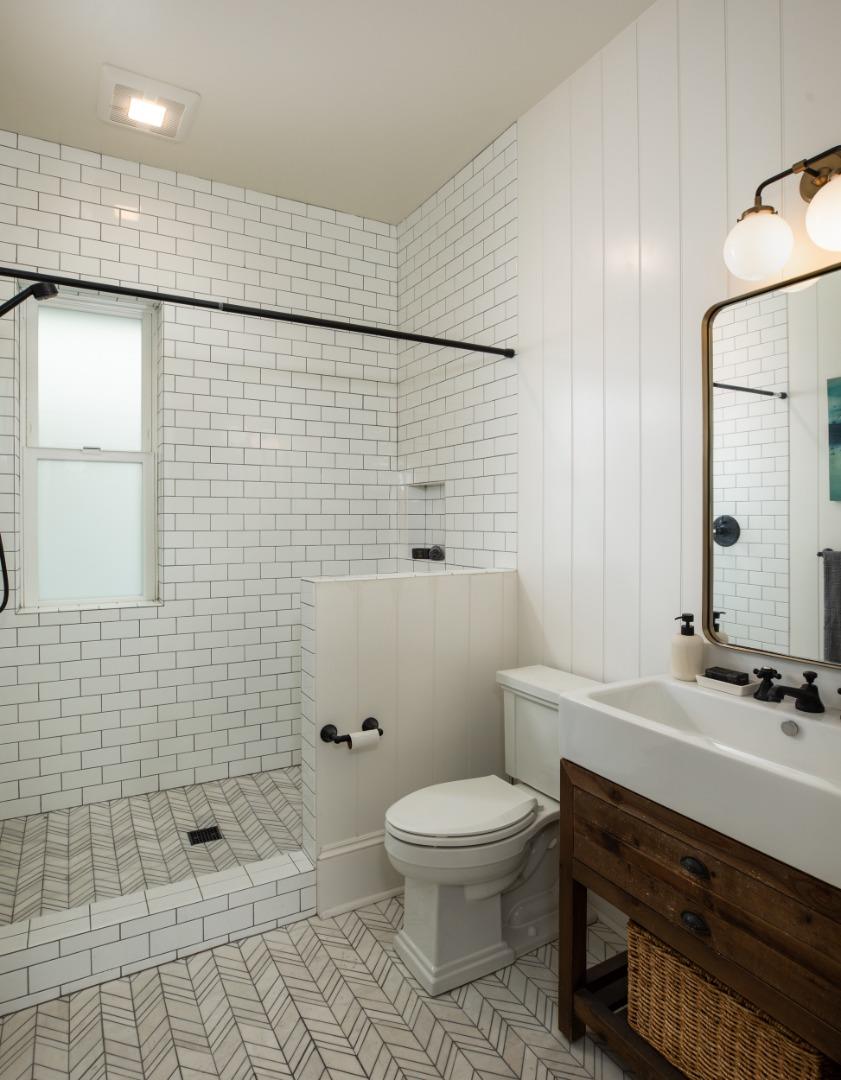 Detail Gallery Image 16 of 35 For 793 Calderon Ave, Mountain View,  CA 94041 - 4 Beds | 3 Baths