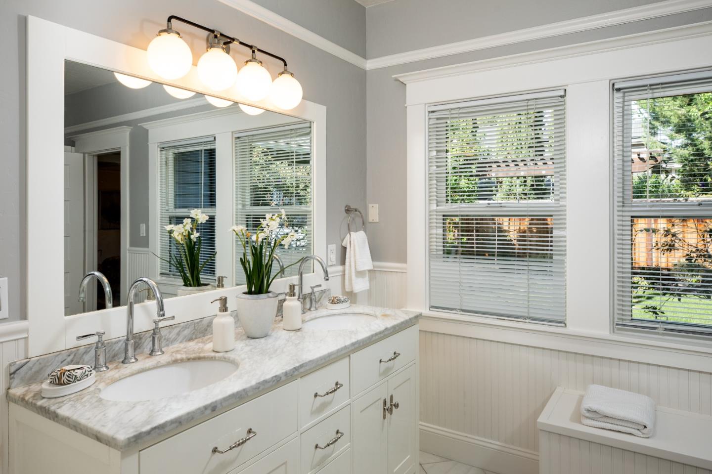 Detail Gallery Image 18 of 35 For 793 Calderon Ave, Mountain View,  CA 94041 - 4 Beds | 3 Baths