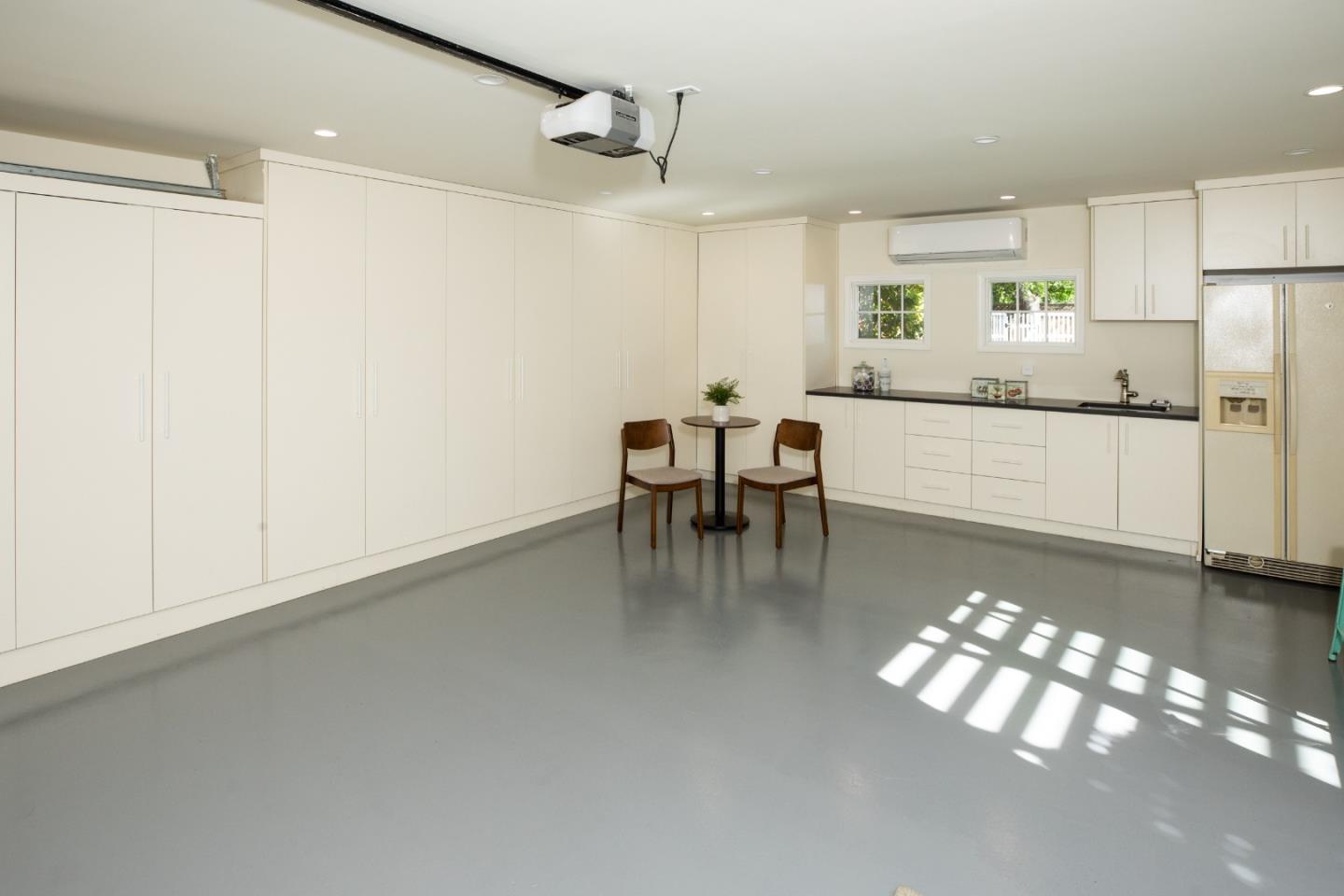 Detail Gallery Image 30 of 35 For 793 Calderon Ave, Mountain View,  CA 94041 - 4 Beds | 3 Baths