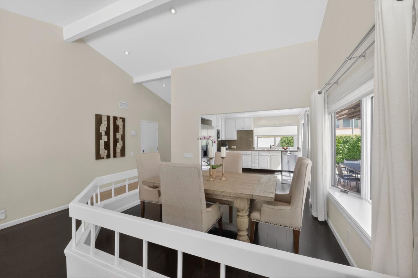 Detail Gallery Image 12 of 45 For 31 Barcelona Cir, Redwood City,  CA 94065 - 2 Beds | 2 Baths