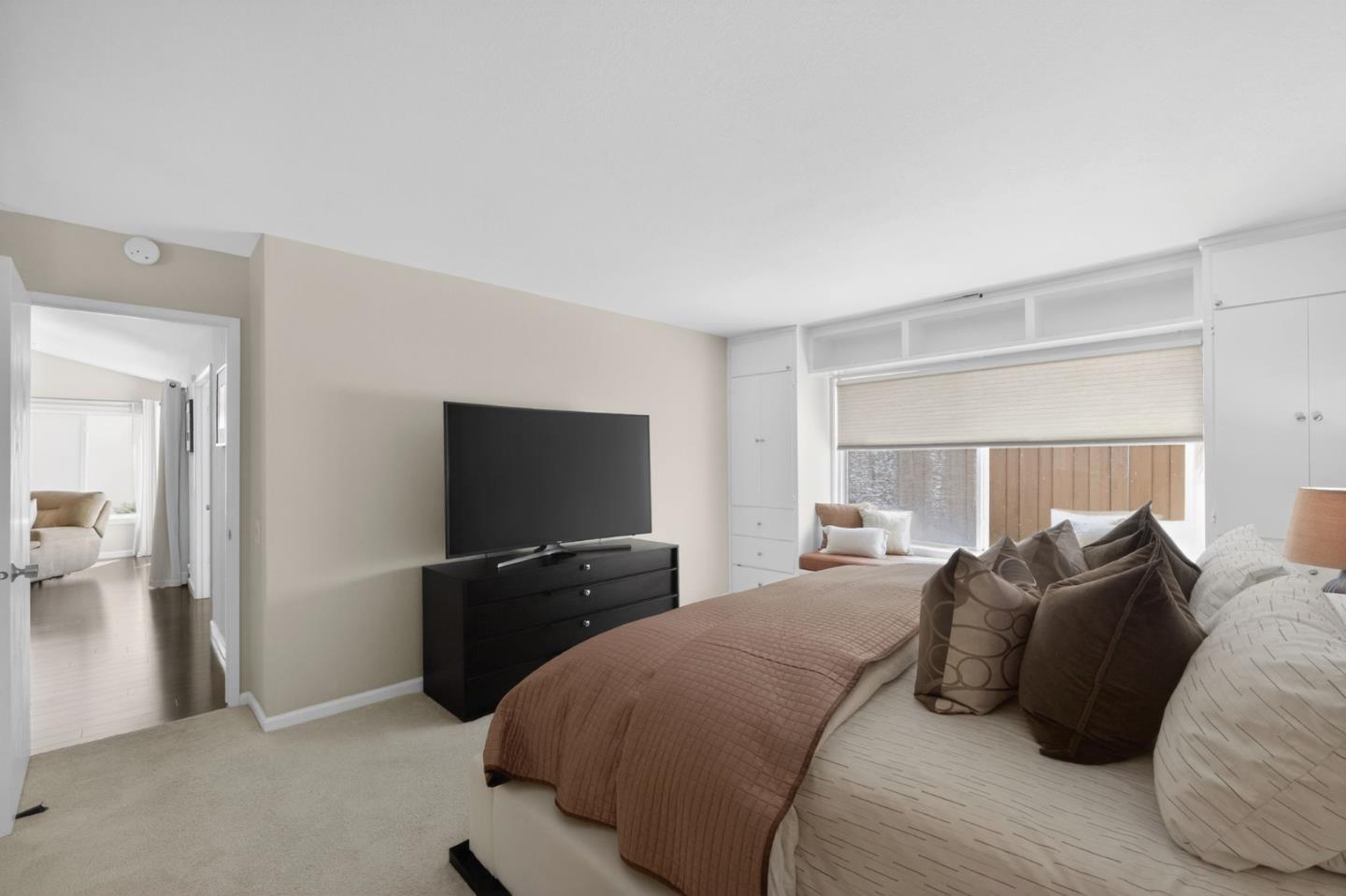 Detail Gallery Image 18 of 45 For 31 Barcelona Cir, Redwood City,  CA 94065 - 2 Beds | 2 Baths