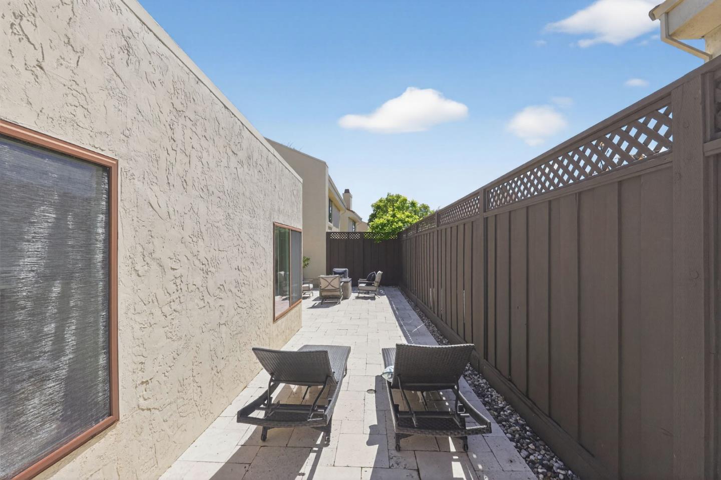 Detail Gallery Image 30 of 45 For 31 Barcelona Cir, Redwood City,  CA 94065 - 2 Beds | 2 Baths