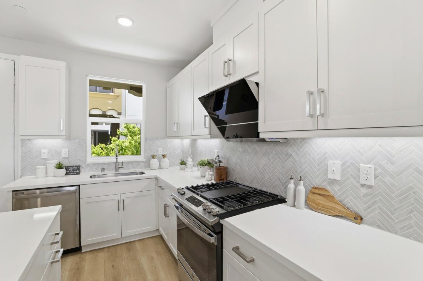 767 SANTA CECILIA TER, SUNNYVALE, CA 94085  Photo 8