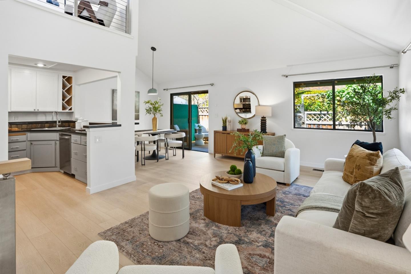 Detail Gallery Image 10 of 28 For 2921 Crocker Ct, Aptos,  CA 95003 - 2 Beds | 2 Baths