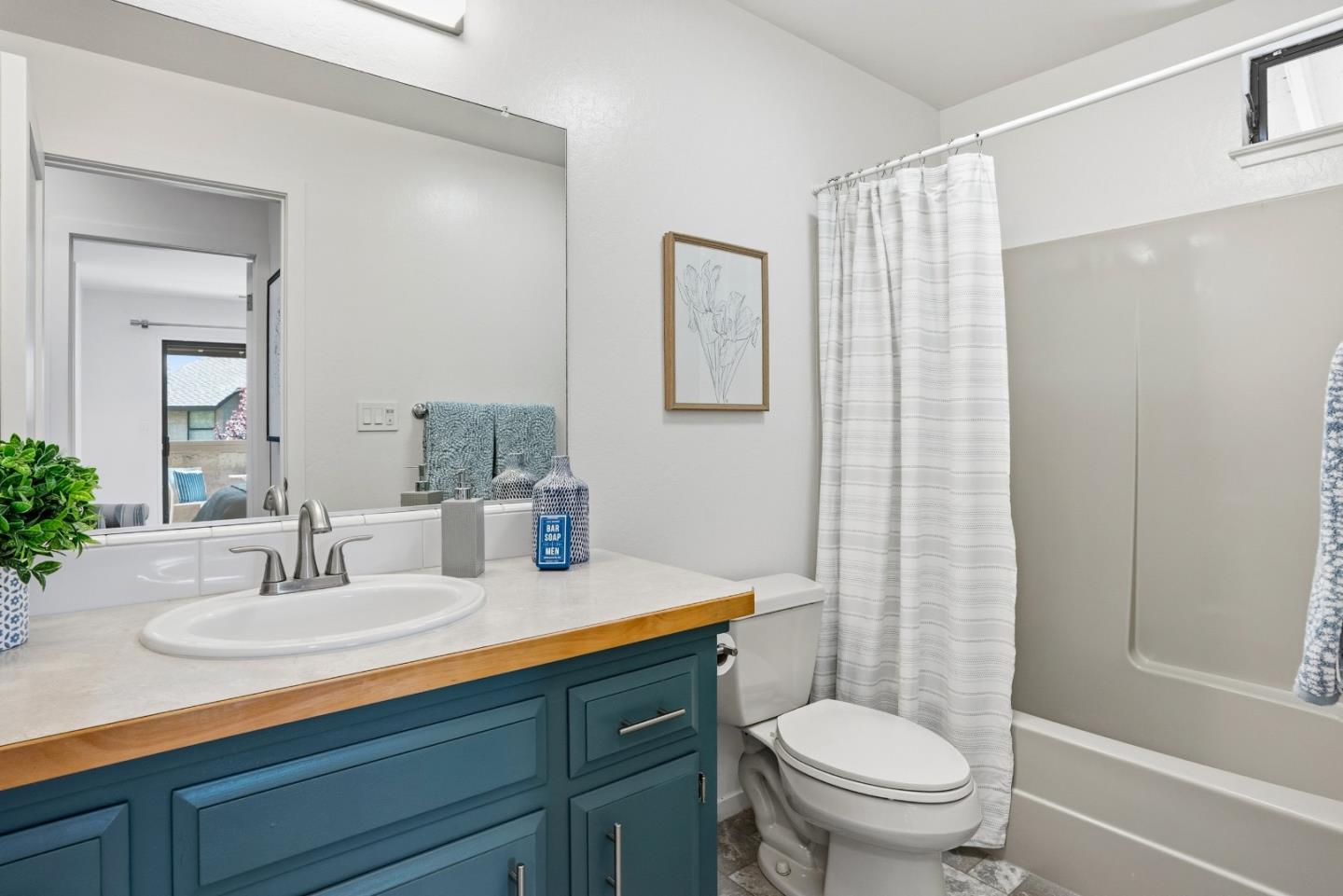Detail Gallery Image 18 of 28 For 2921 Crocker Ct, Aptos,  CA 95003 - 2 Beds | 2 Baths