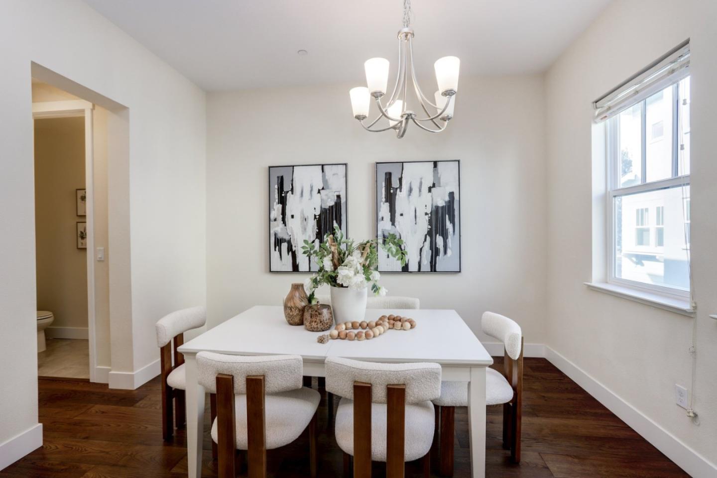 Detail Gallery Image 14 of 46 For 1926 Stella St, Mountain View,  CA 94043 - 4 Beds | 3/1 Baths