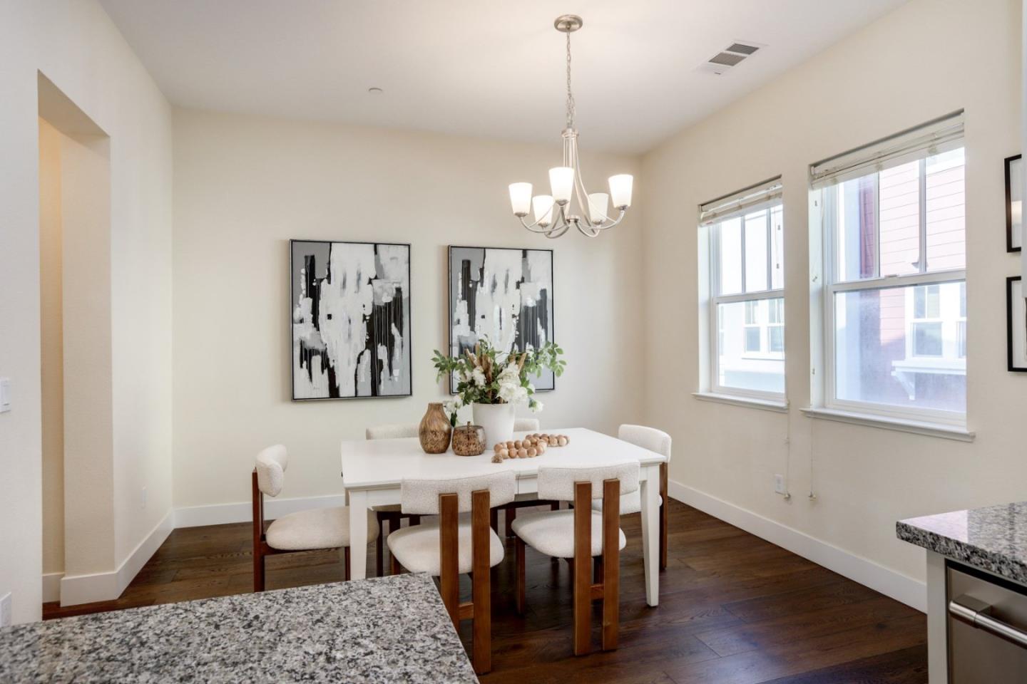 Detail Gallery Image 15 of 46 For 1926 Stella St, Mountain View,  CA 94043 - 4 Beds | 3/1 Baths