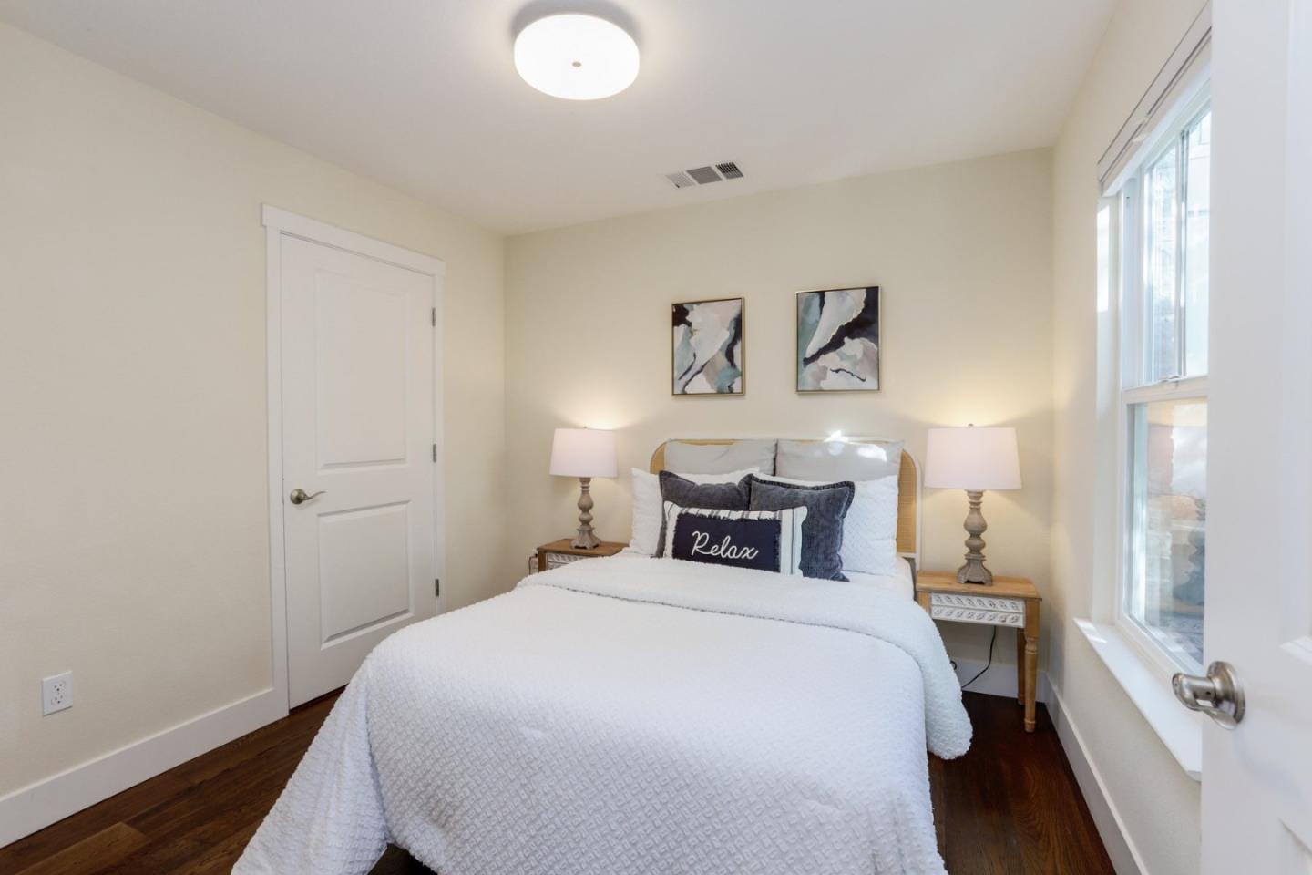 Detail Gallery Image 26 of 46 For 1926 Stella St, Mountain View,  CA 94043 - 4 Beds | 3/1 Baths