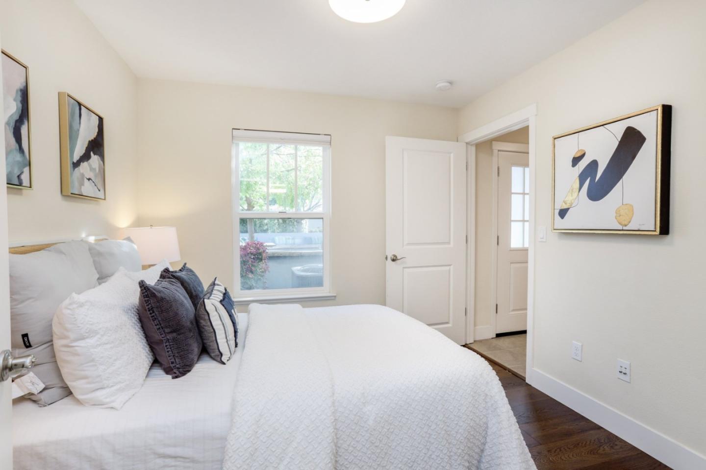 Detail Gallery Image 27 of 46 For 1926 Stella St, Mountain View,  CA 94043 - 4 Beds | 3/1 Baths