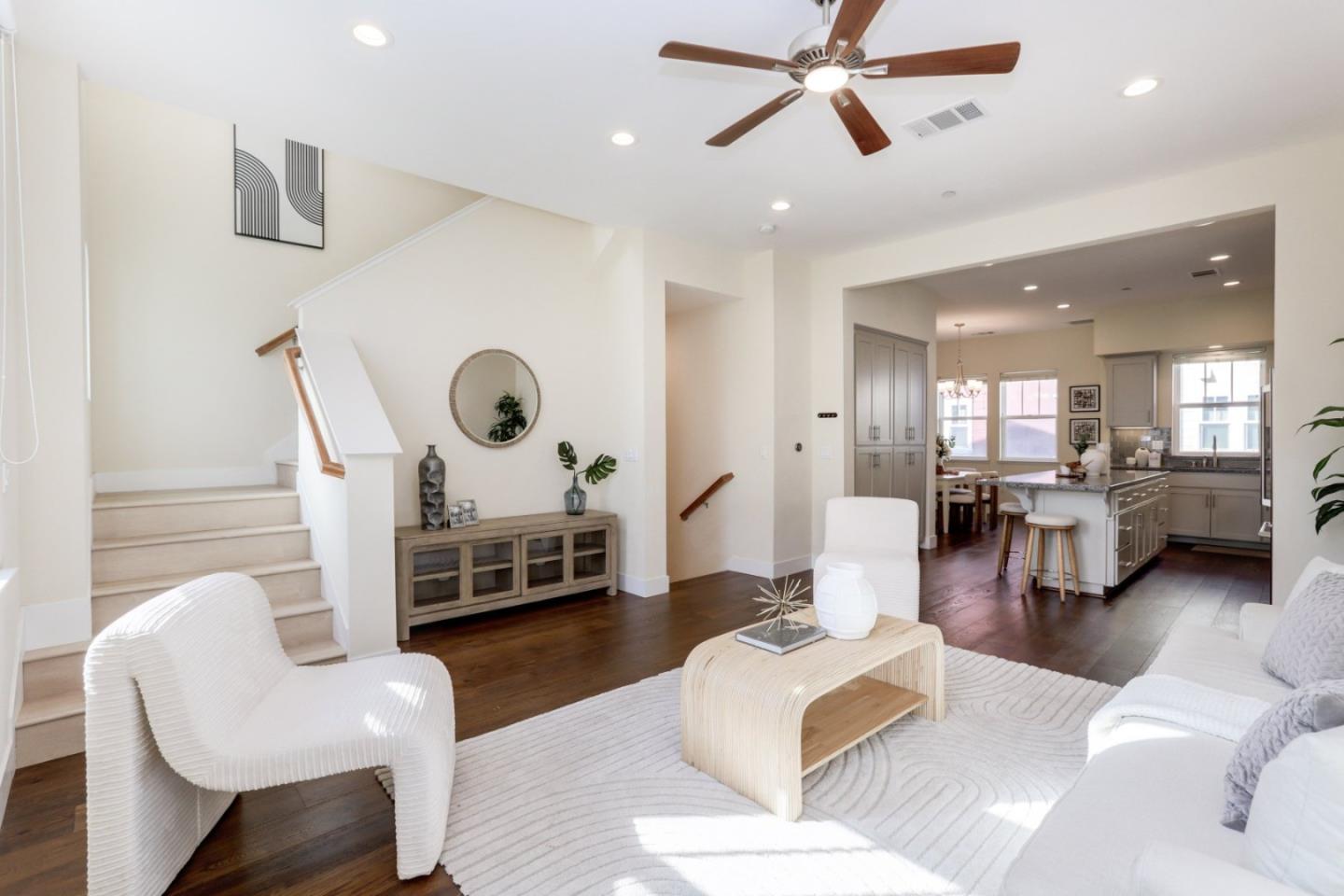 Detail Gallery Image 3 of 46 For 1926 Stella St, Mountain View,  CA 94043 - 4 Beds | 3/1 Baths