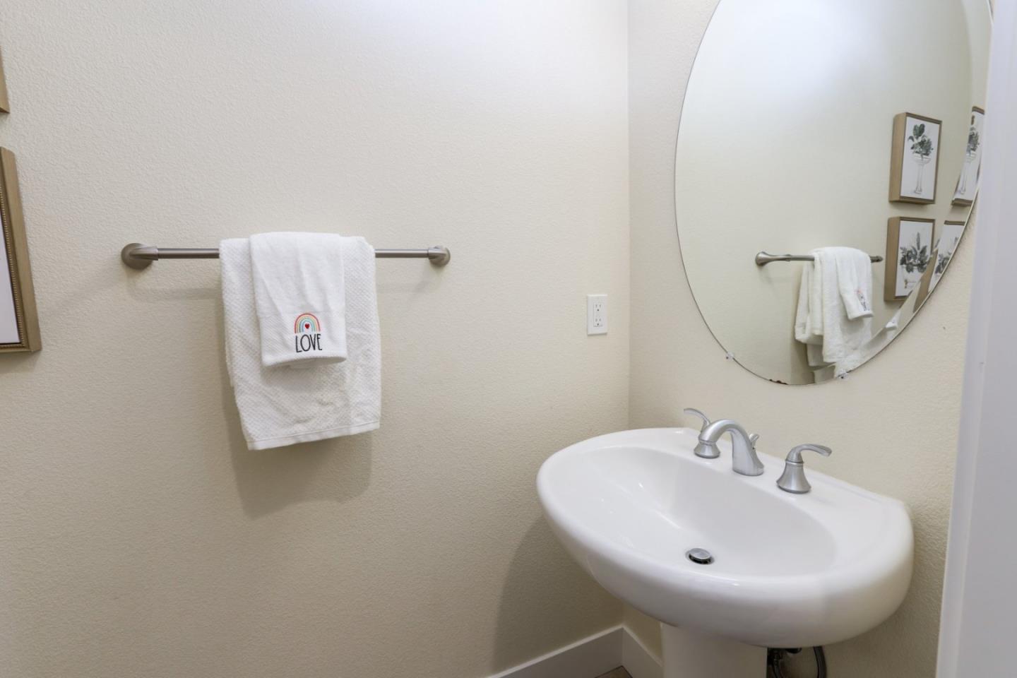 Detail Gallery Image 34 of 46 For 1926 Stella St, Mountain View,  CA 94043 - 4 Beds | 3/1 Baths